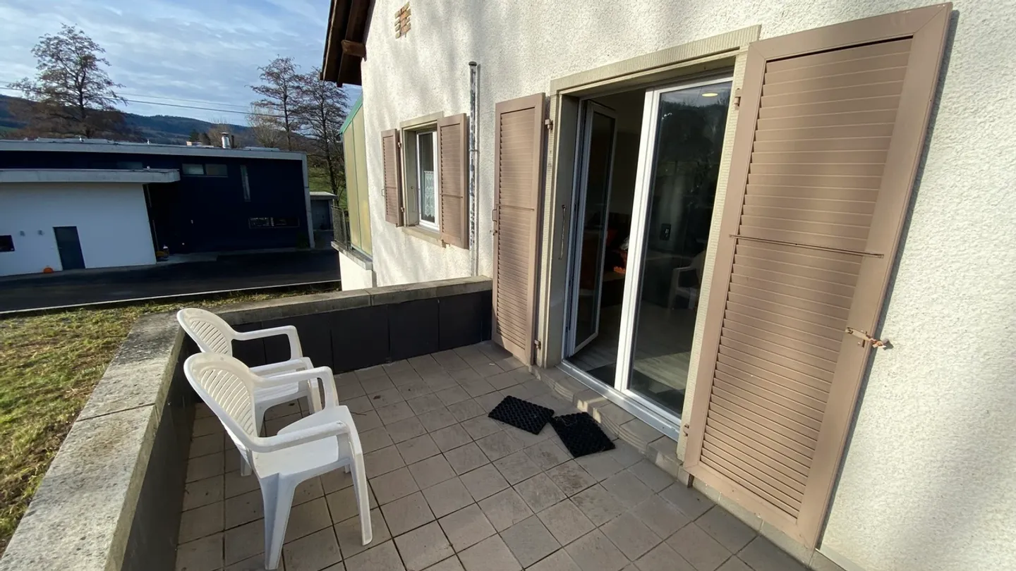 Dieses Familienhaus mit einem sehr schönen Grundstück - Foto 11 von 37