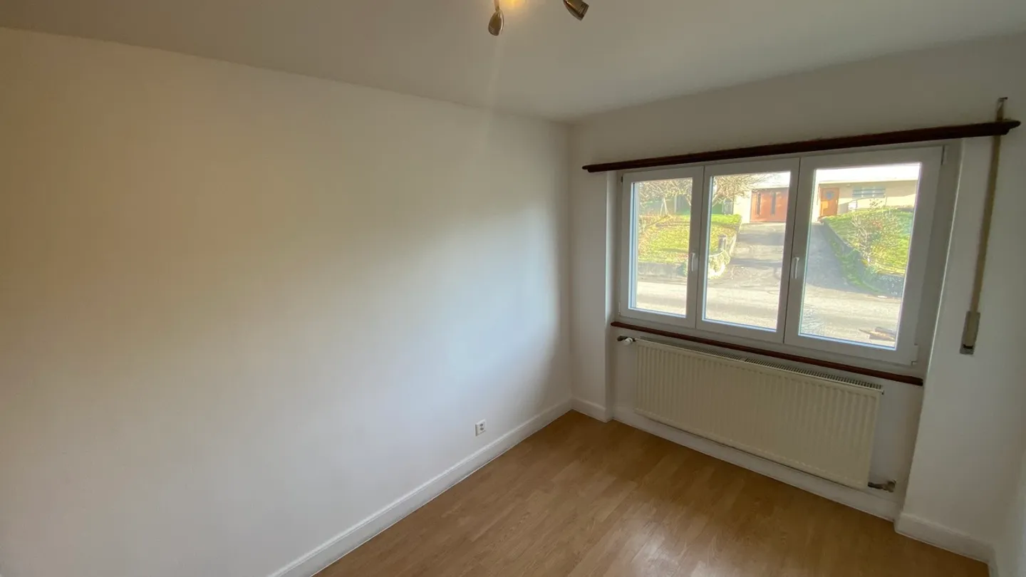 Dieses Familienhaus mit einem sehr schönen Grundstück - Foto 23 von 37