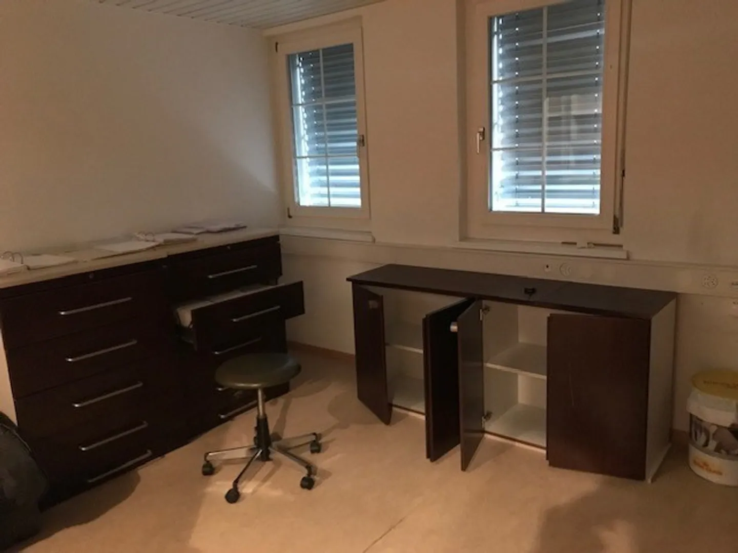 Department store for rent - Photo 1 of 6