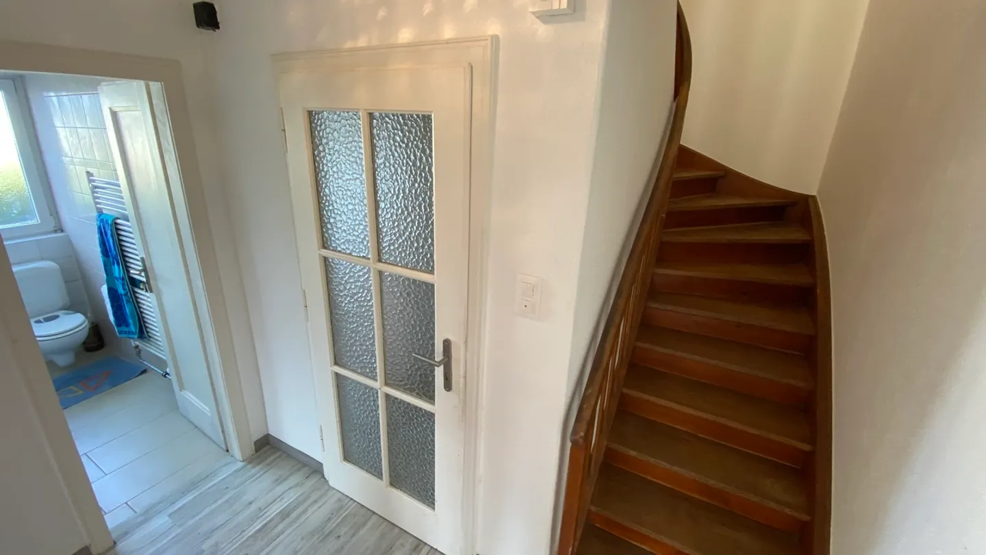 Dieses Familienhaus mit einem sehr schönen Grundstück - Foto 13 von 37