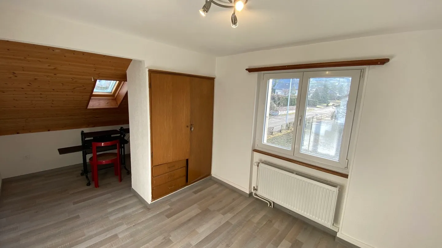 Dieses Familienhaus mit einem sehr schönen Grundstück - Foto 15 von 37