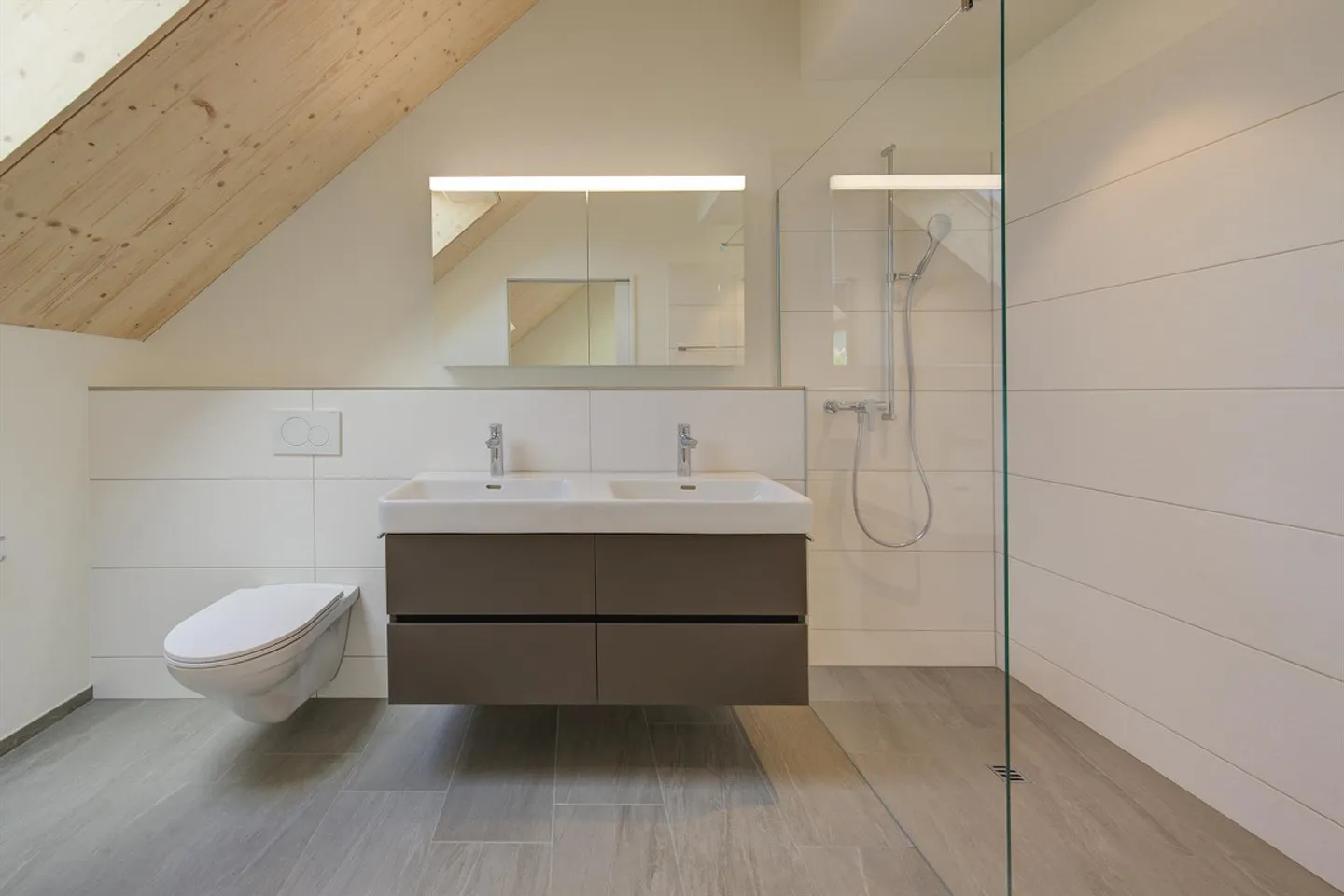 Vivere comodamente in una posizione tranquilla - Foto 4 di 11