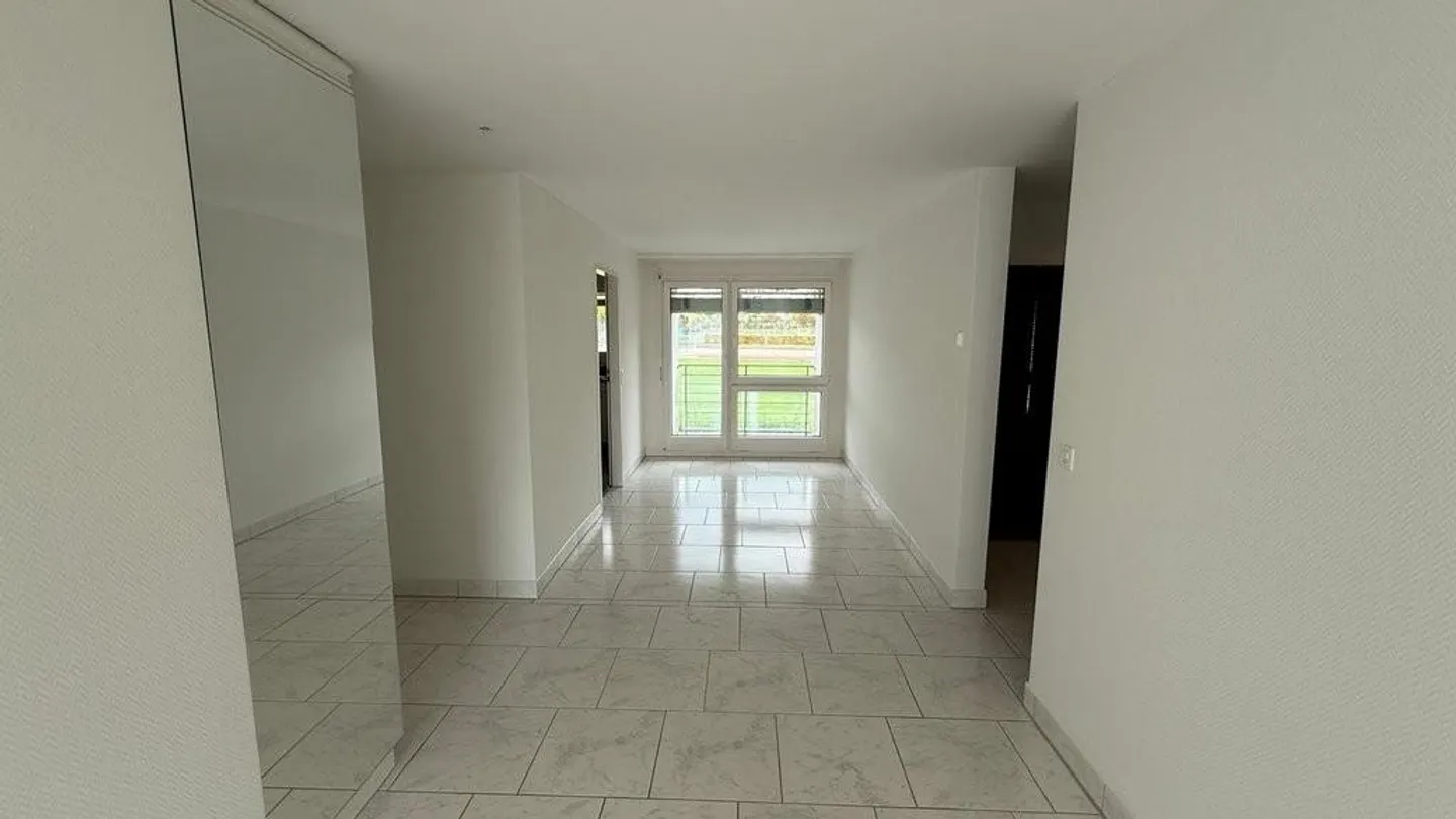 Appartement lumineux avec balcon spacieux dans un emplacement attrayant - Photo 3 sur 7
