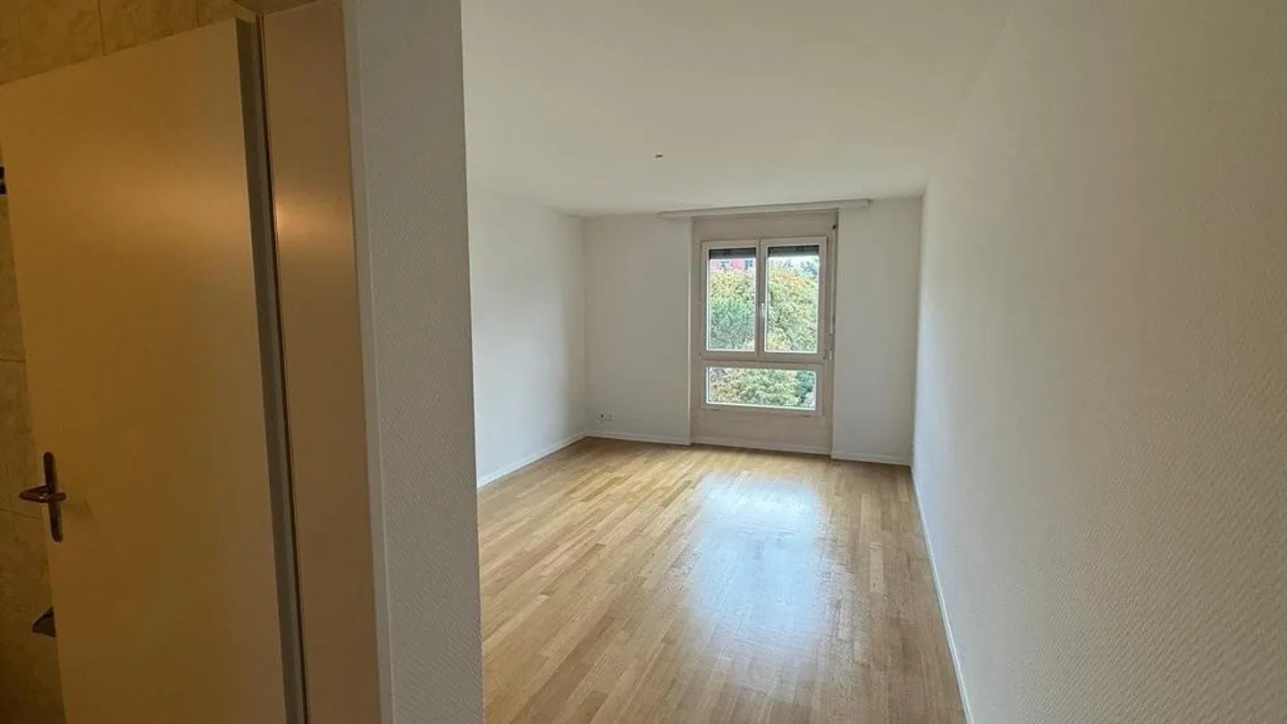 Appartement lumineux avec balcon spacieux dans un emplacement attrayant - Photo 5 sur 7