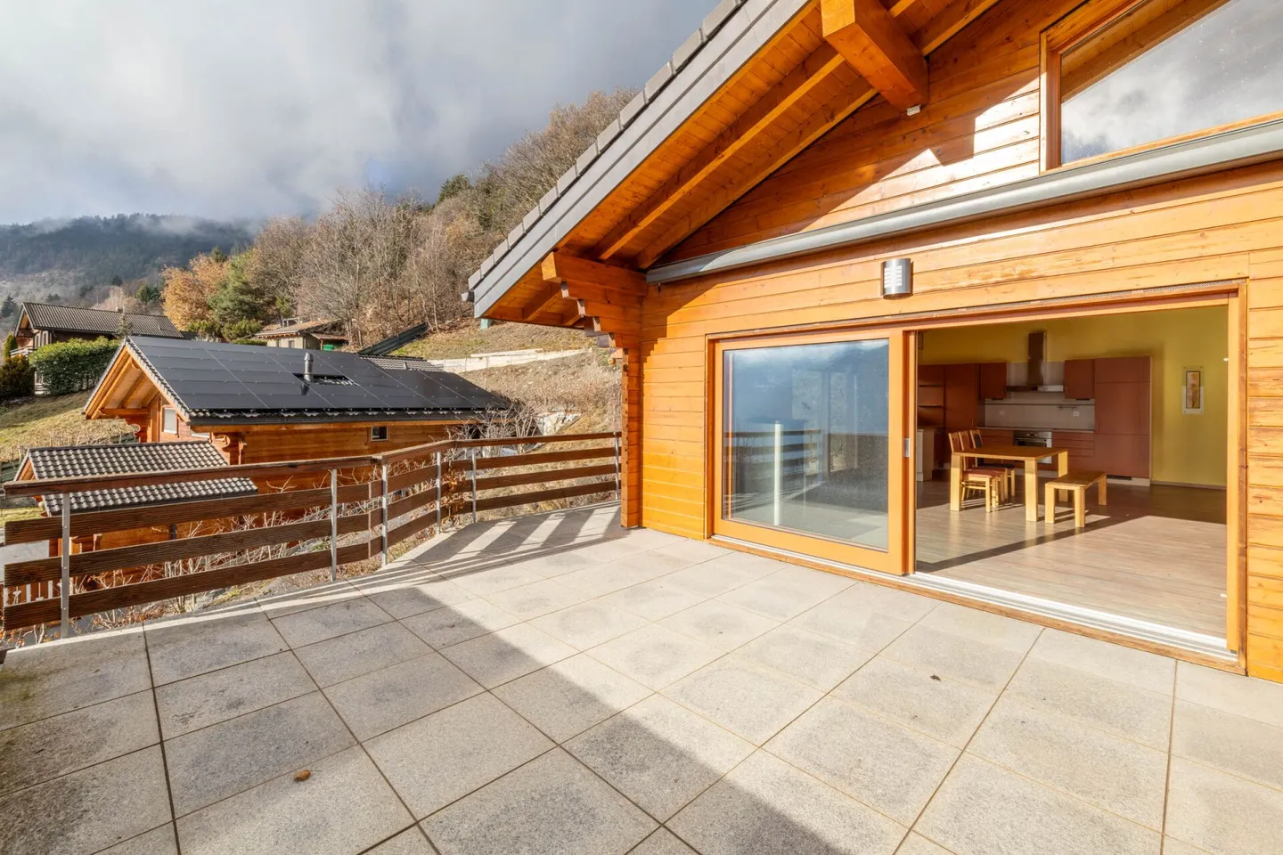 Magnificent quiet chalet with a spectacular view - Photo 15 of 27