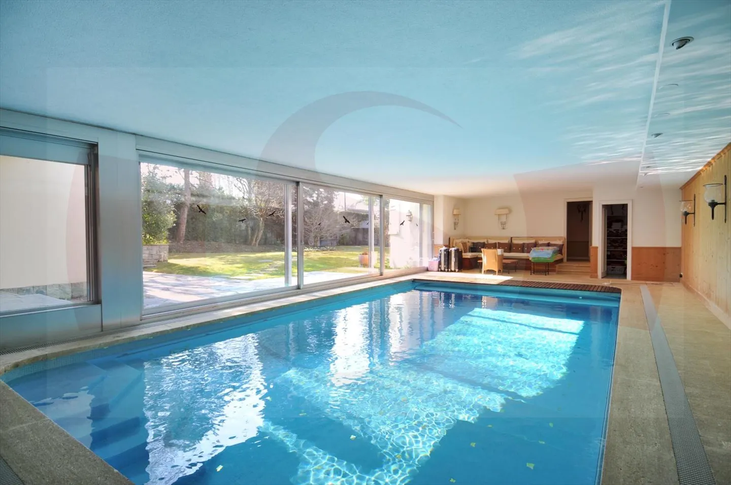 Meravigliosa casa con piscina interna - Foto 3 di 6