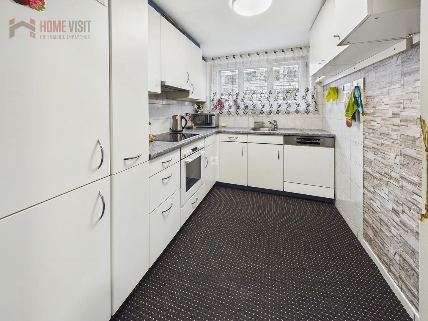 Vivere Urbano: Incantevole Appartamento di 4.5 Stanze a Basilea - Foto 3 di 9