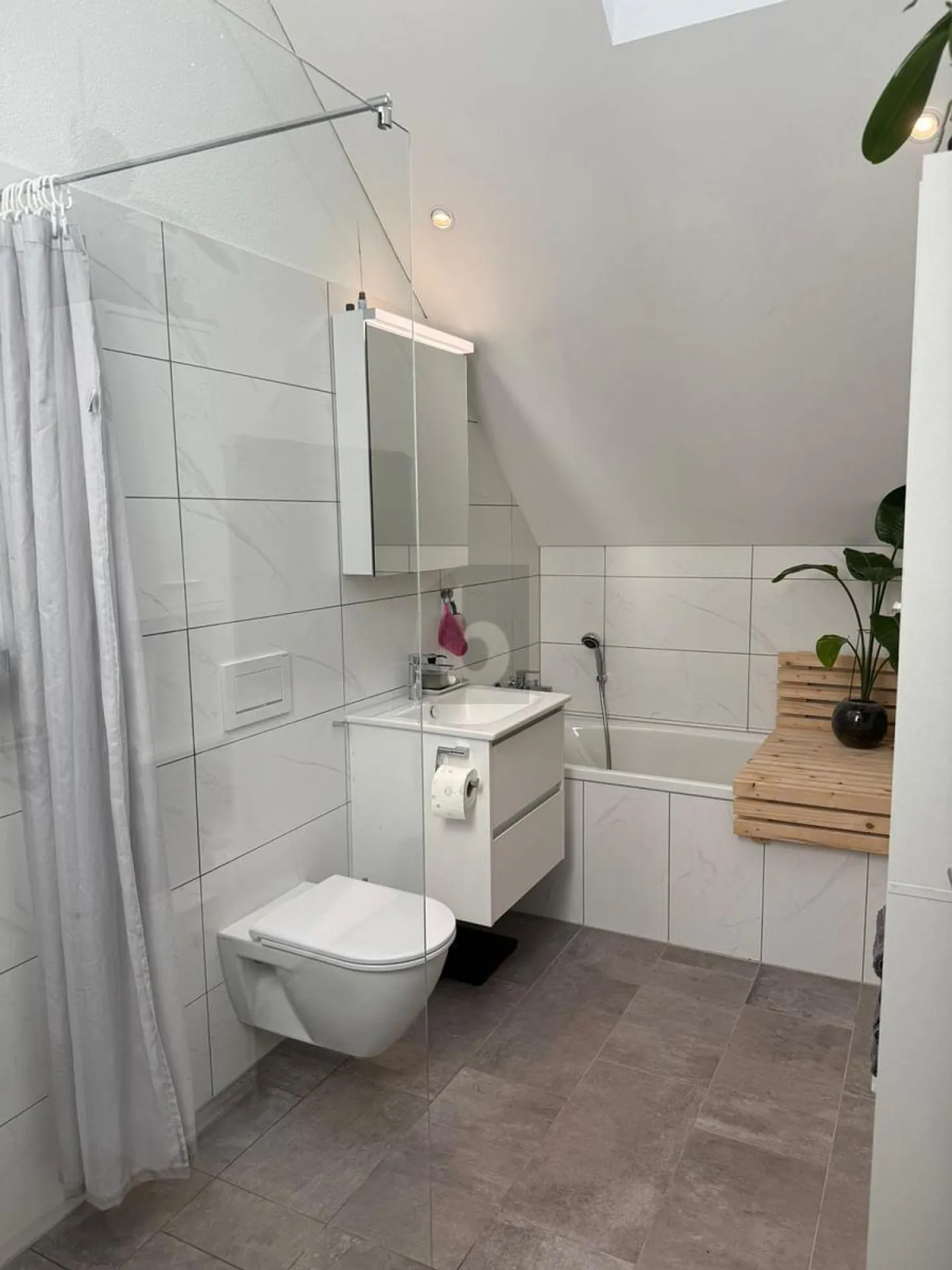 CONFORT MODERNE DANS UN ENVIRONNEMENT VERT - Photo 5 sur 6