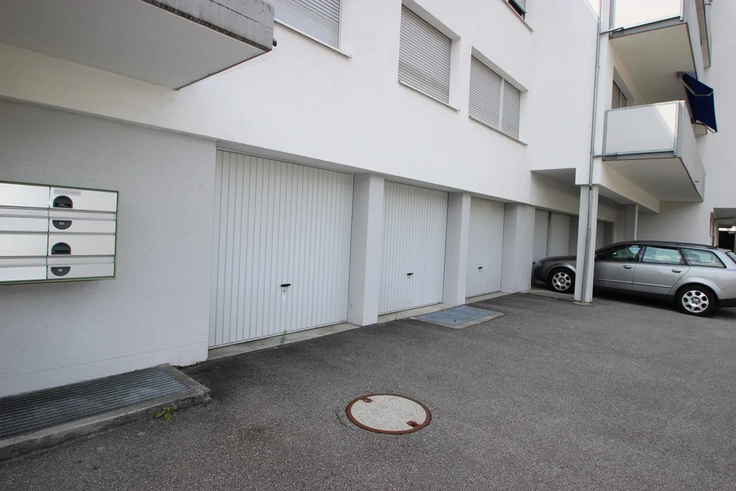 Garages individuels à louer - Photo 2 sur 2