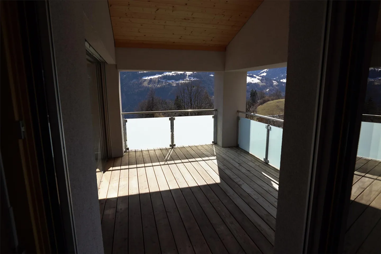 Looking for a new tenant for a sunny Minergie 3.5 room attic apartment - Photo 9 of 15