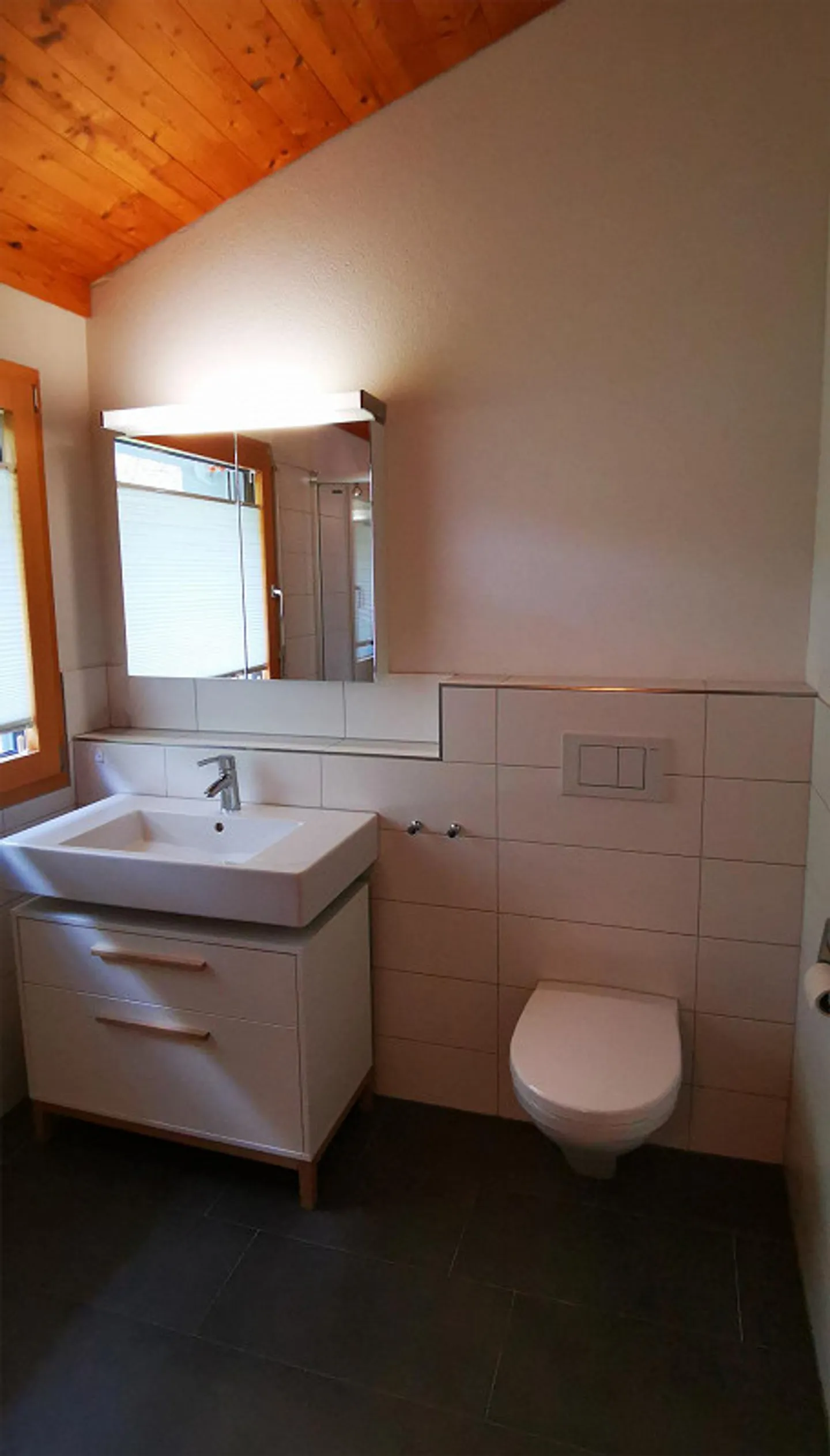 Looking for a new tenant for a sunny Minergie 3.5 room attic apartment - Photo 12 of 15