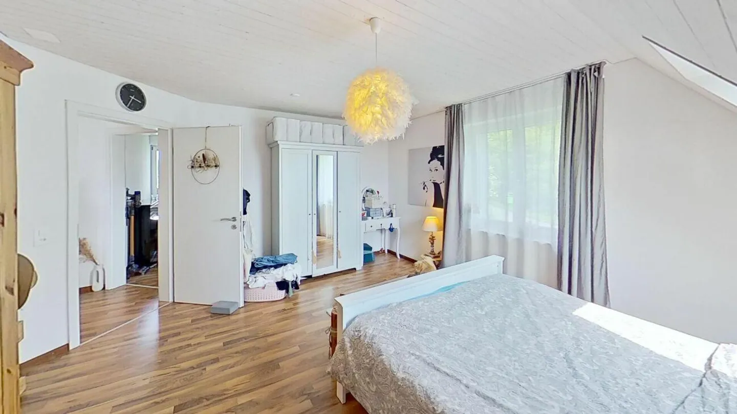 Charmantes Zweifamilienhaus mit fantastischer Aussicht - Foto 15 von 18