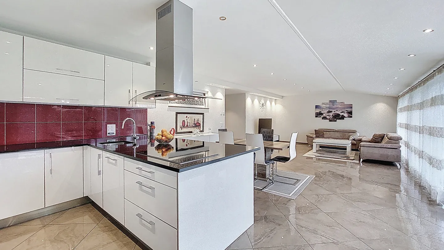 5,5-Zimmer-Wohnung von ca. 136 m2 + Garten in Châtonnaye FR - Foto 1 von 19