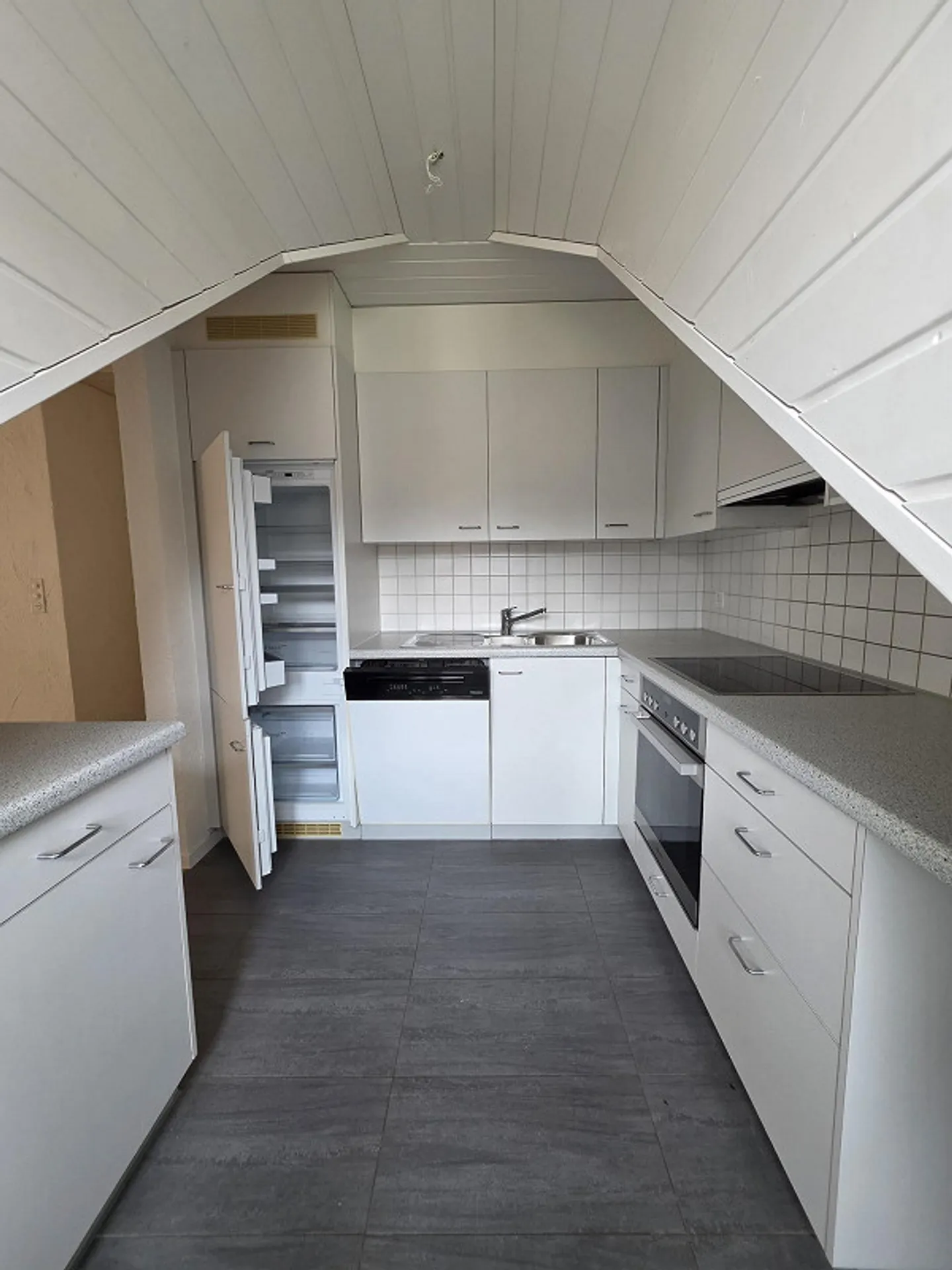 Bellissimo attico di 3,5 locali con terrazza + ascensore - Foto 5 di 16