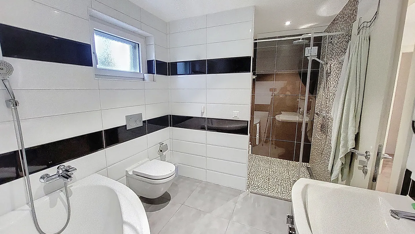 5,5-Zimmer-Wohnung von ca. 136 m2 + Garten in Châtonnaye FR - Foto 13 von 19