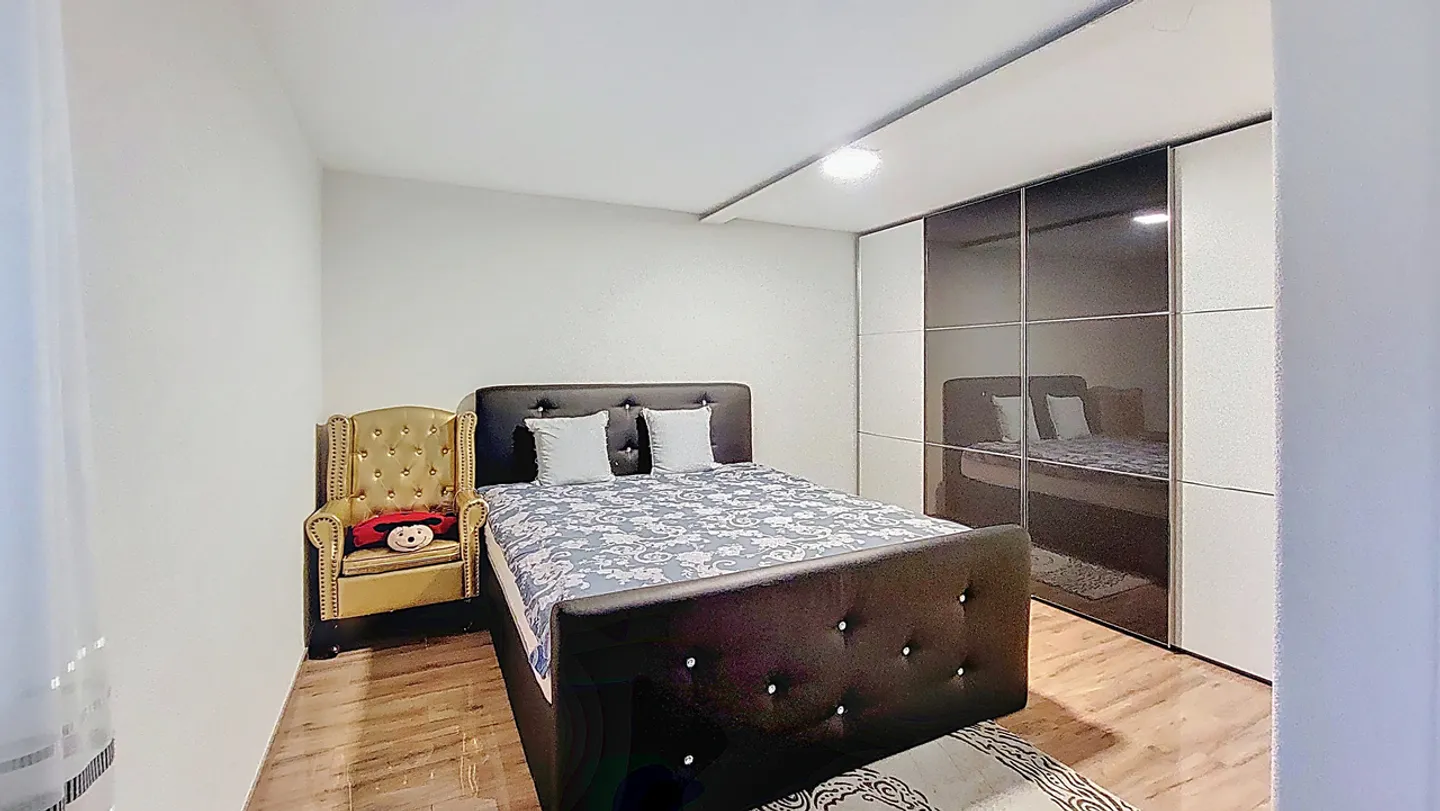 5,5-Zimmer-Wohnung von ca. 136 m2 + Garten in Châtonnaye FR - Foto 8 von 19