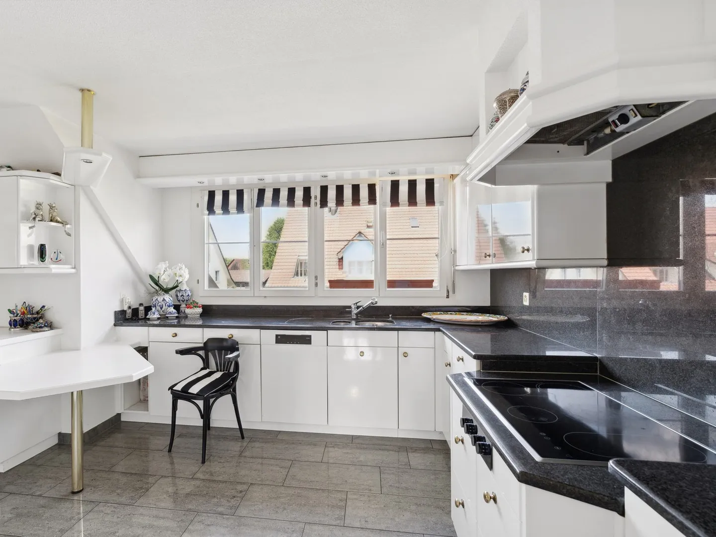 Appartement duplex de luxe et exclusif de 6,5 pièces à Volketswil - Photo 4 sur 13