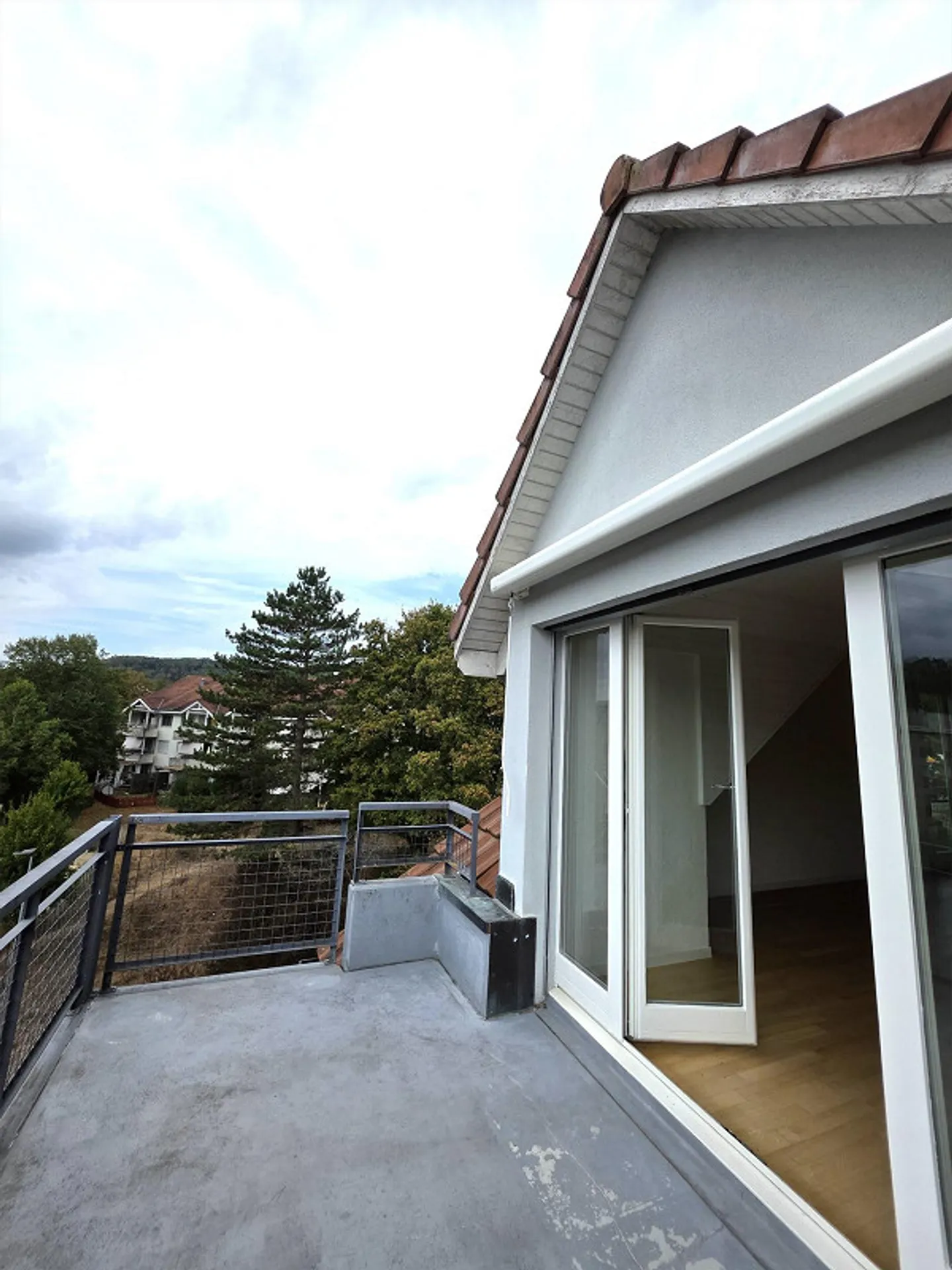 Bellissimo attico di 3,5 locali con terrazza + ascensore - Foto 15 di 16