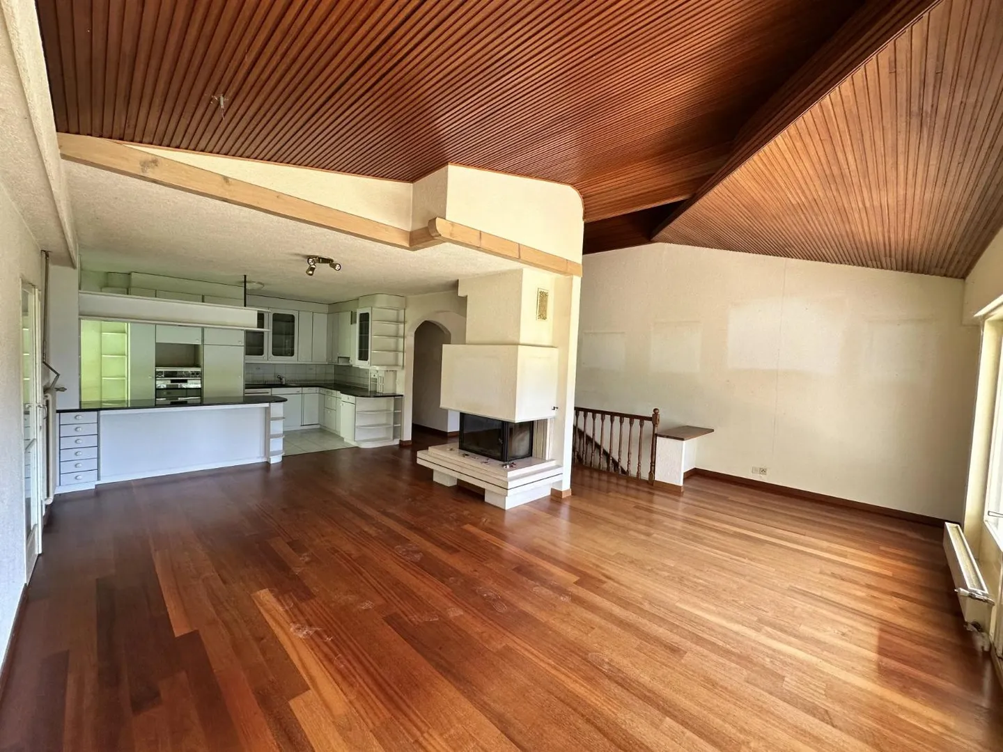 What if this property becomes one of the most beautiful successes of your life? - Photo 3 of 6