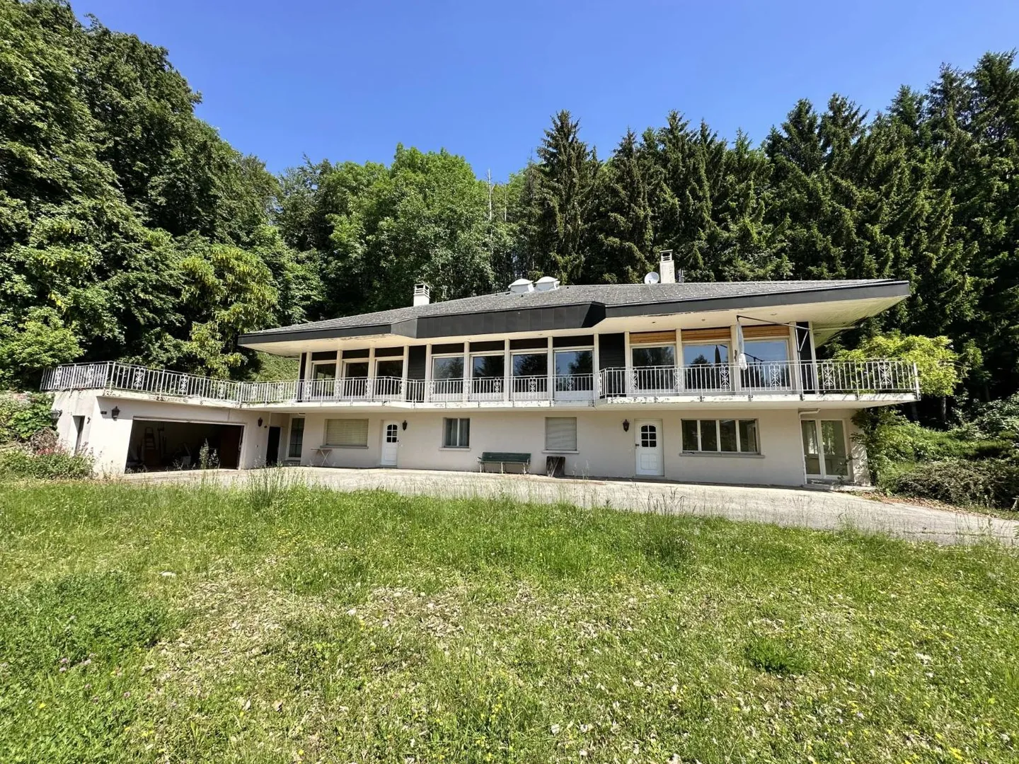 What if this property becomes one of the most beautiful successes of your life? - Photo 2 of 6