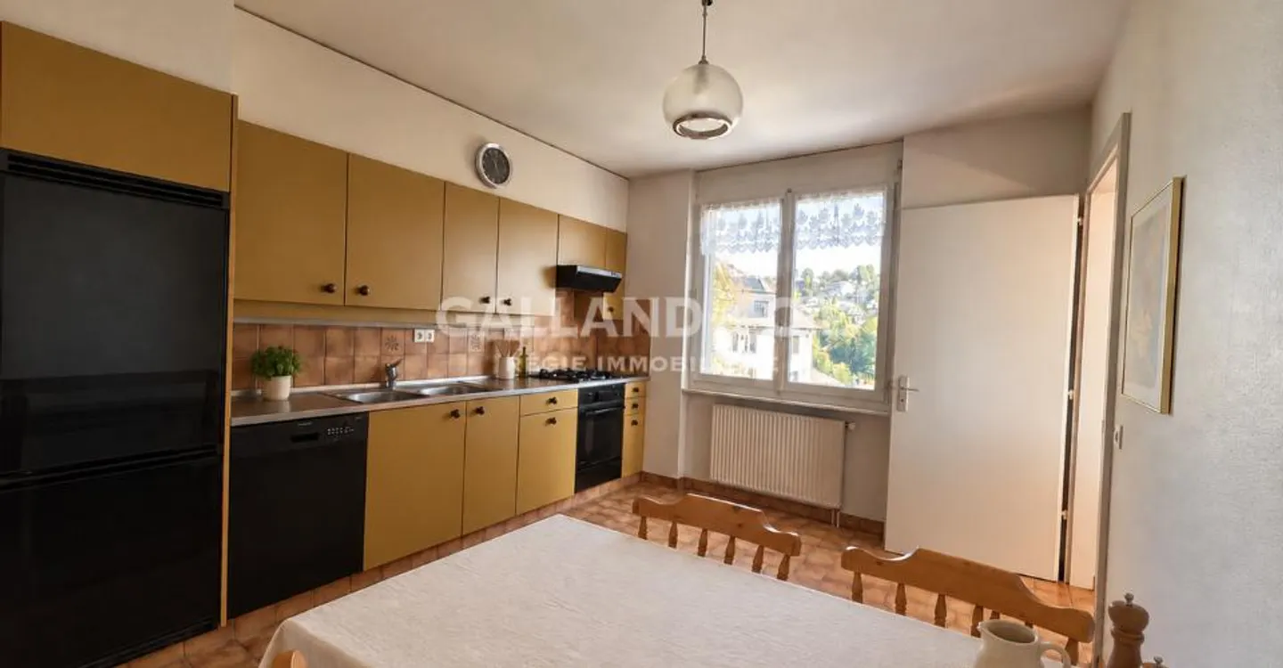 Spacious 3.5 rooms with view - ~ 130 m² - Photo 5 of 8