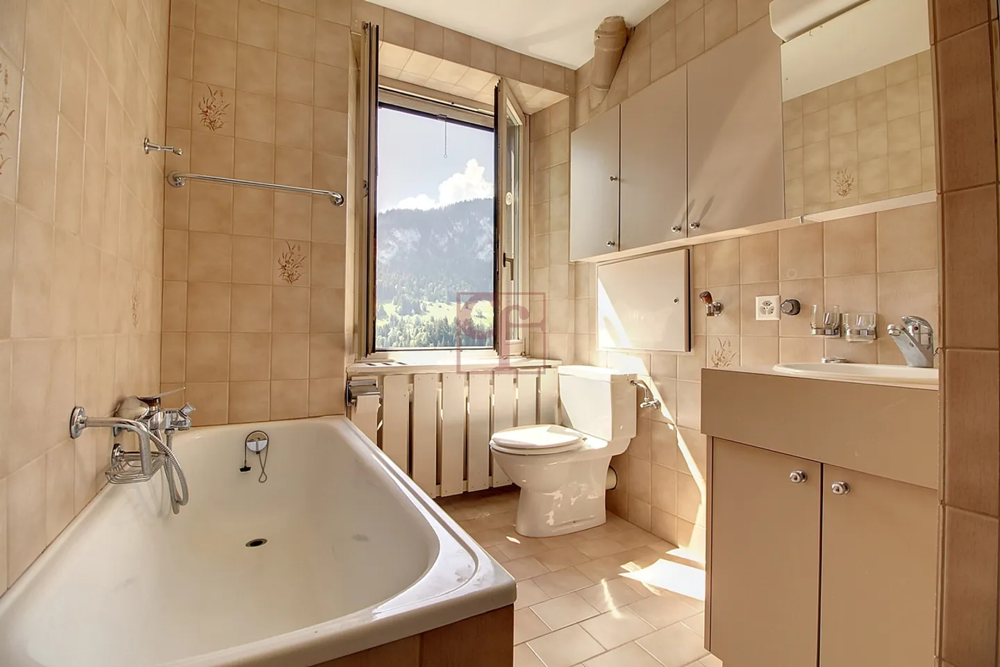 Immeuble mixte au village - Photo 5 sur 10