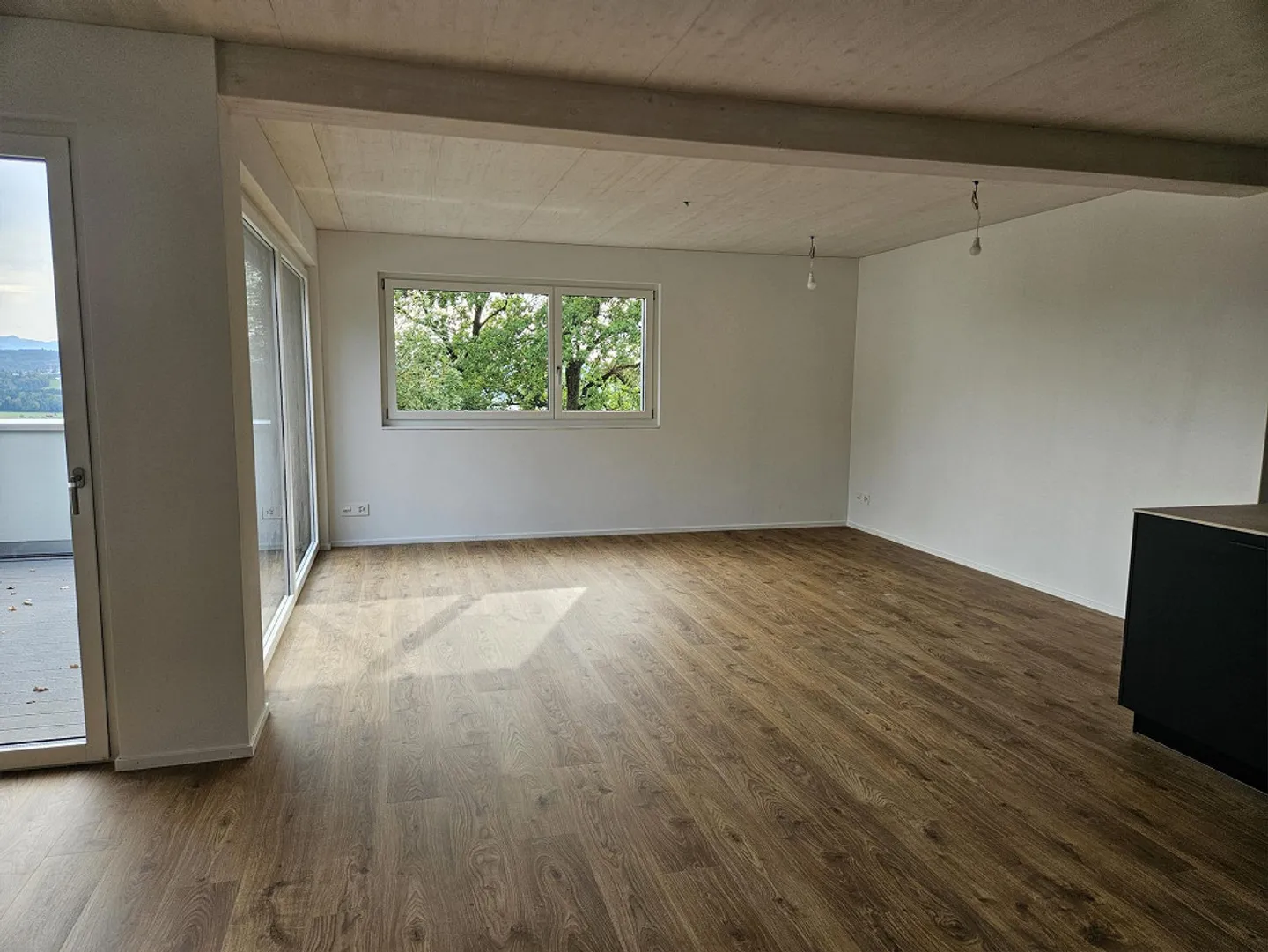 Erstvermietung: 3.5 Zimmer Neubau, 75 m² Sitzplatz, Balkon, Weitsicht - Photo 8 of 18