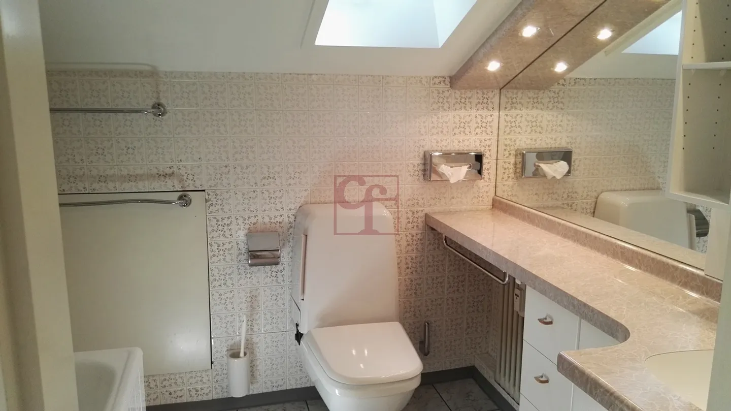 Immeuble mixte au village - Photo 7 sur 10