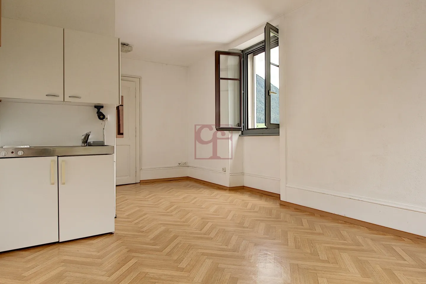 Immeuble mixte au village - Photo 8 sur 10