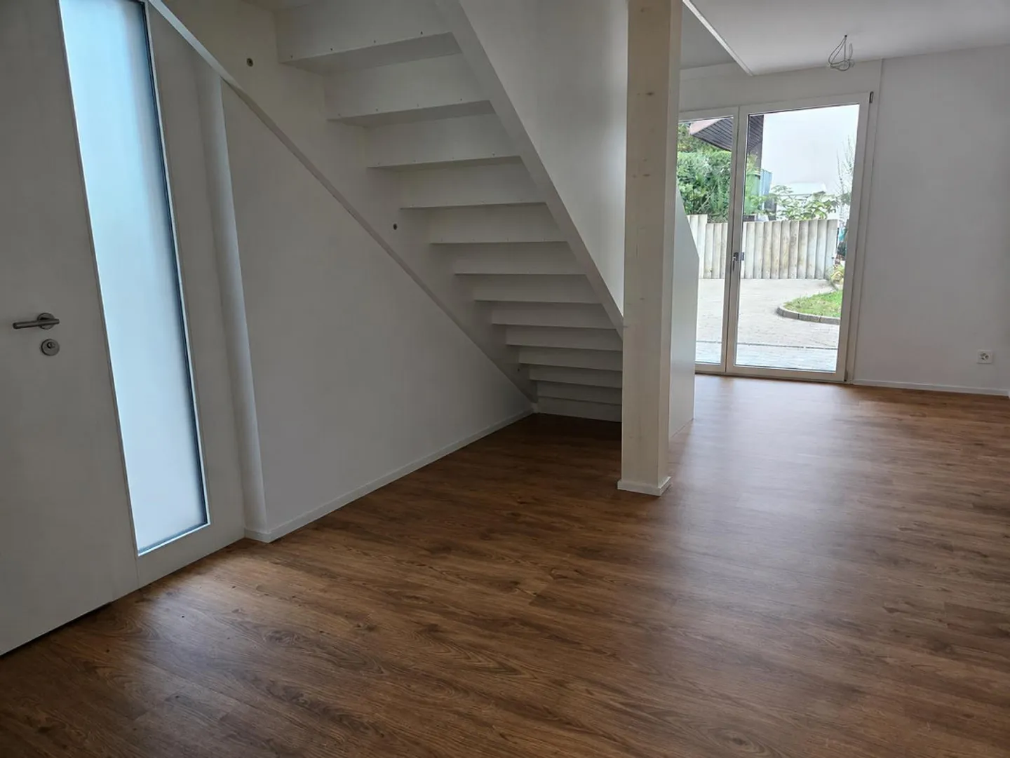 Erstvermietung: 3.5 Zimmer Neubau, 75 m² Sitzplatz, Balkon, Weitsicht - Photo 11 of 18