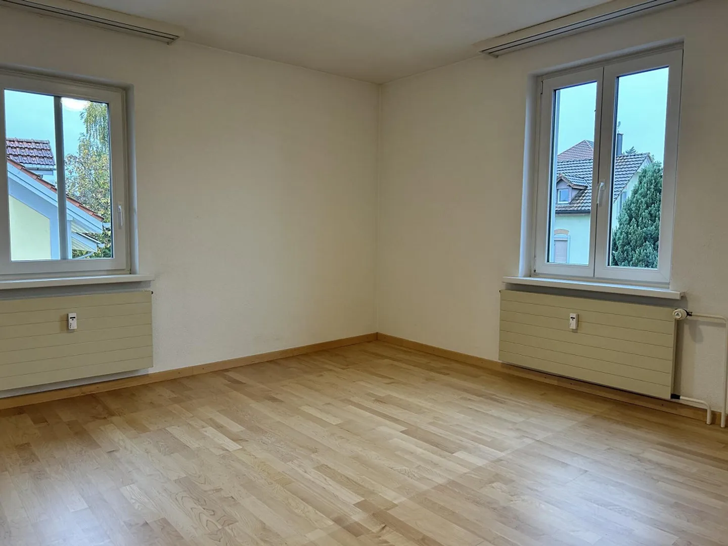 Penthouse in the Heart of Arbon - Photo 6 of 7