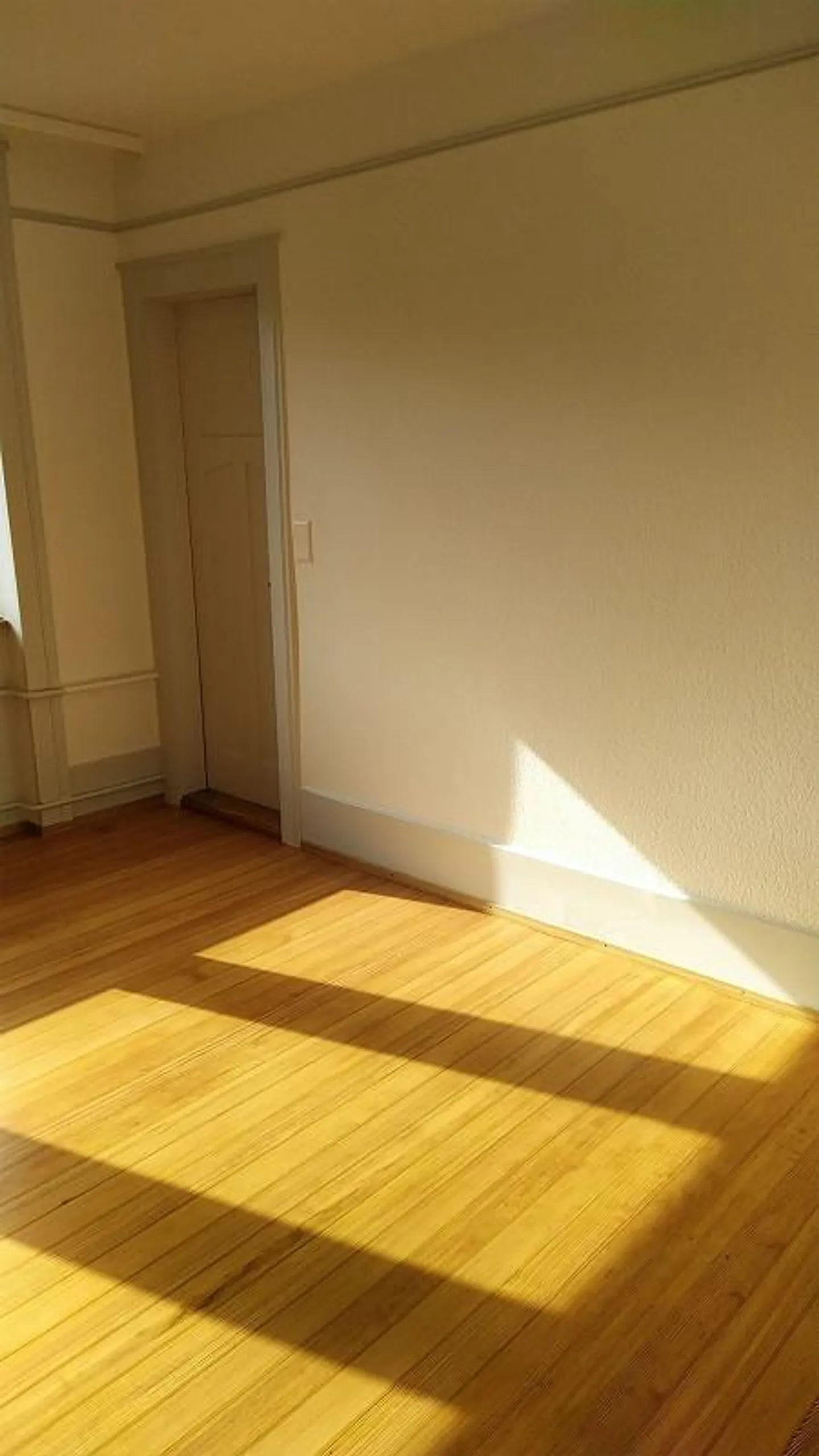 Light-Filled Art Nouveau Attic Apartment - Photo 10 of 10