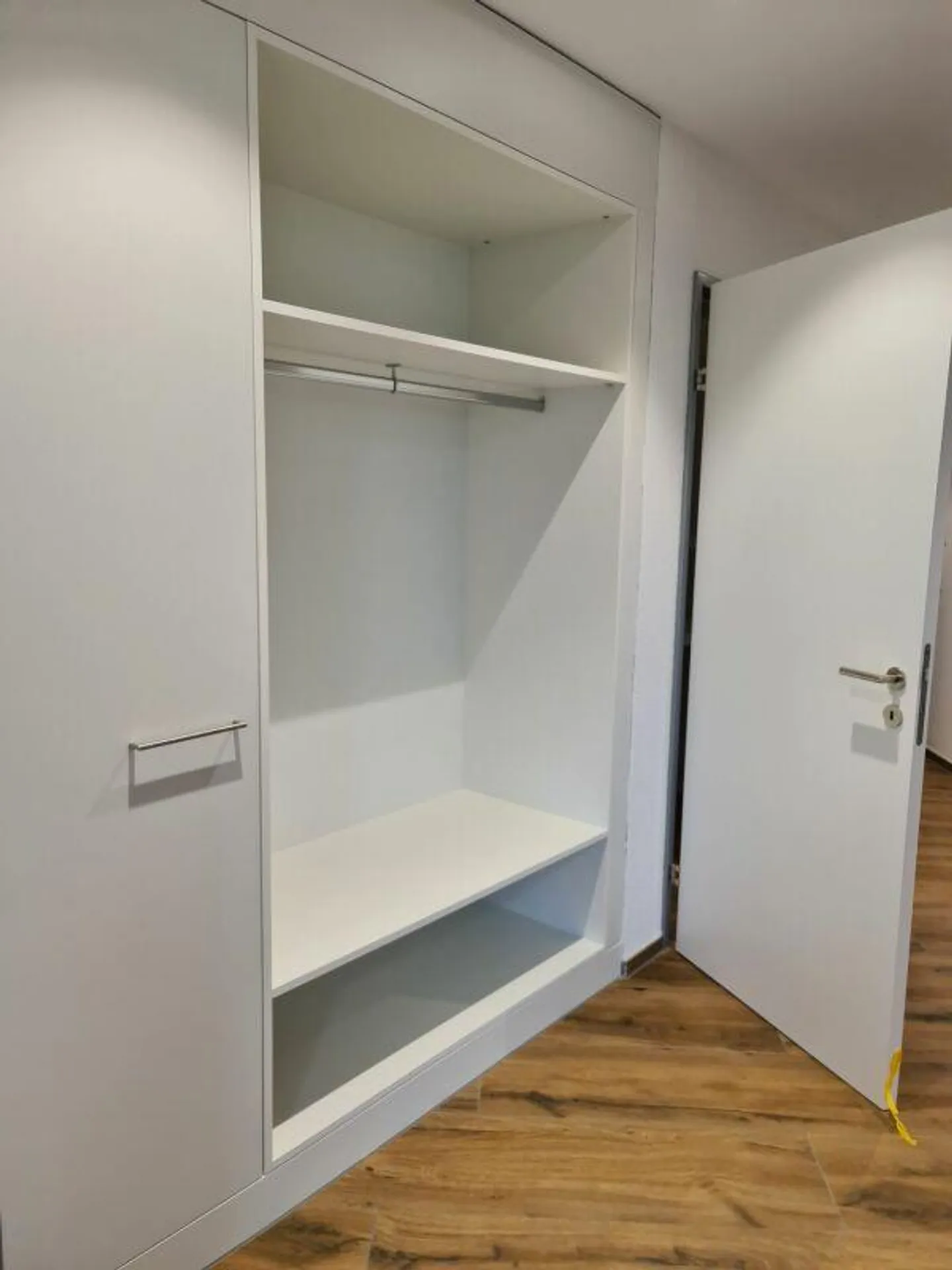 Bellissimo appartamento di 4,5 stanze con layout moderno - Foto 7 di 8