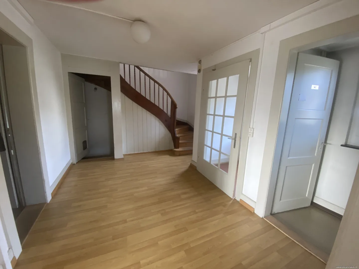 Row house for sale - Photo 12 of 13