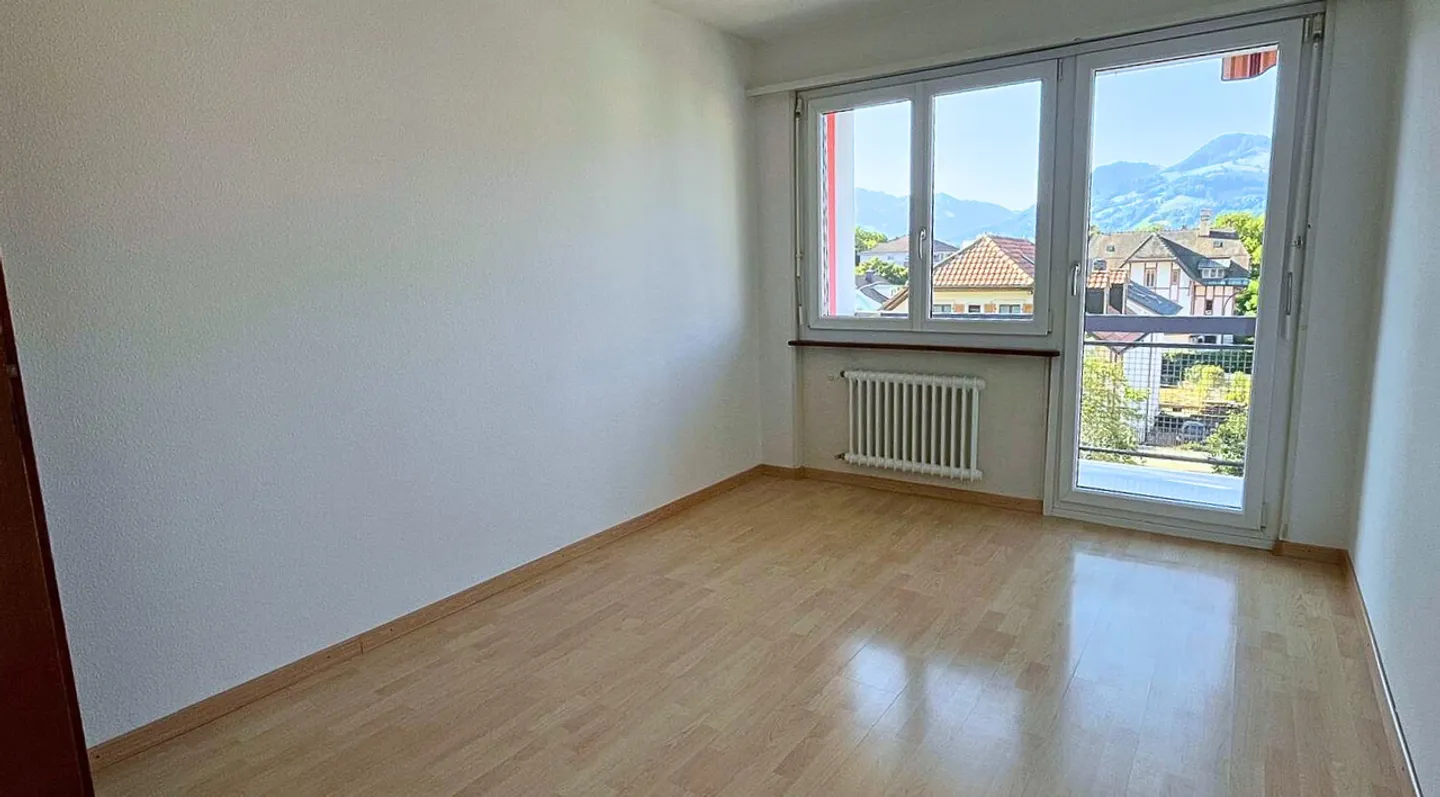 Appartement spacieux avec vue montagne - Photo 6 sur 11