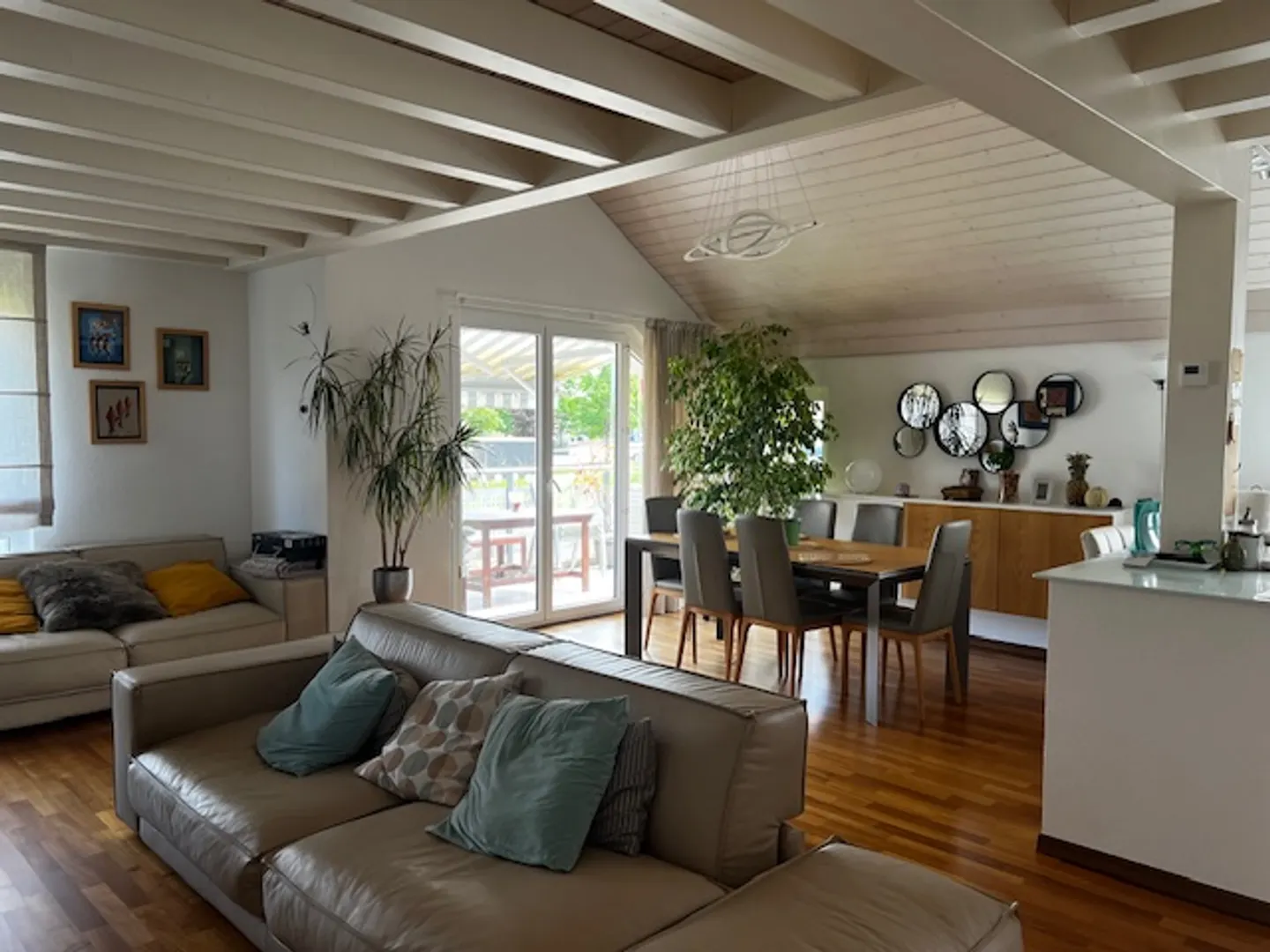 Beautiful duplex - Photo 1 of 7