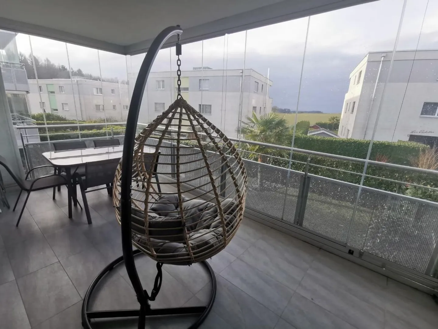 Appartamento moderno di 4,5 stanze con vista sulle Alpi e 2 posti auto - Foto 8 di 13