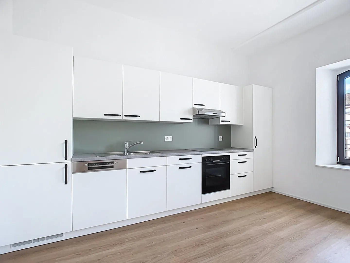 Wohnung mit Rahmen 2,5 Zimmer mit Balkon - Foto 1 von 11