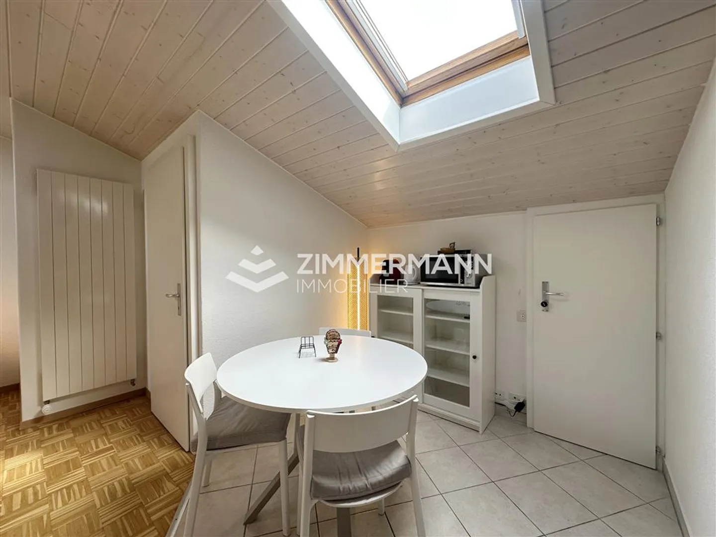 Studio,1,35 - Photo 6 of 9