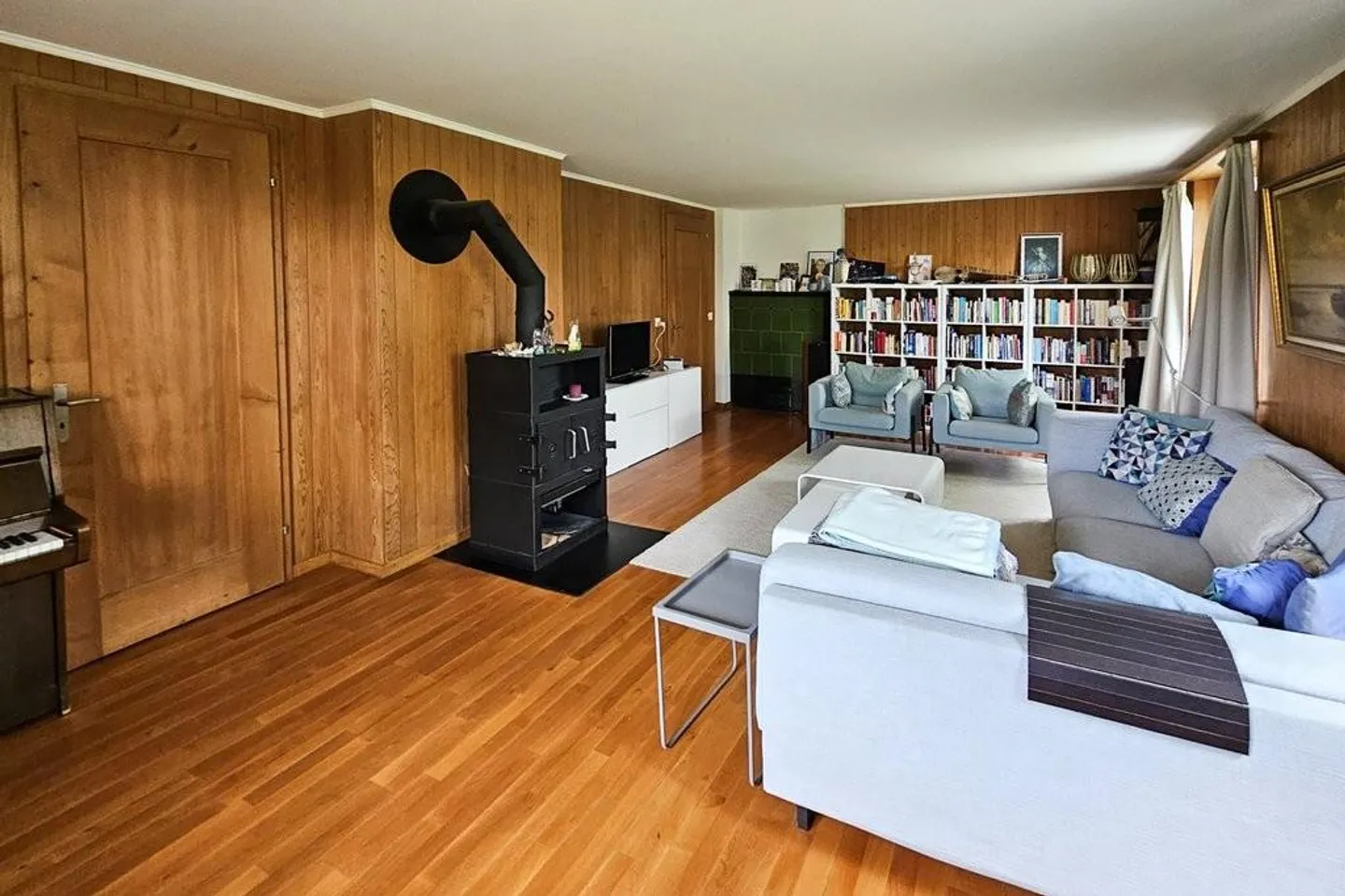 Appartement familial spacieux sur deux étages ! - Photo 3 sur 9