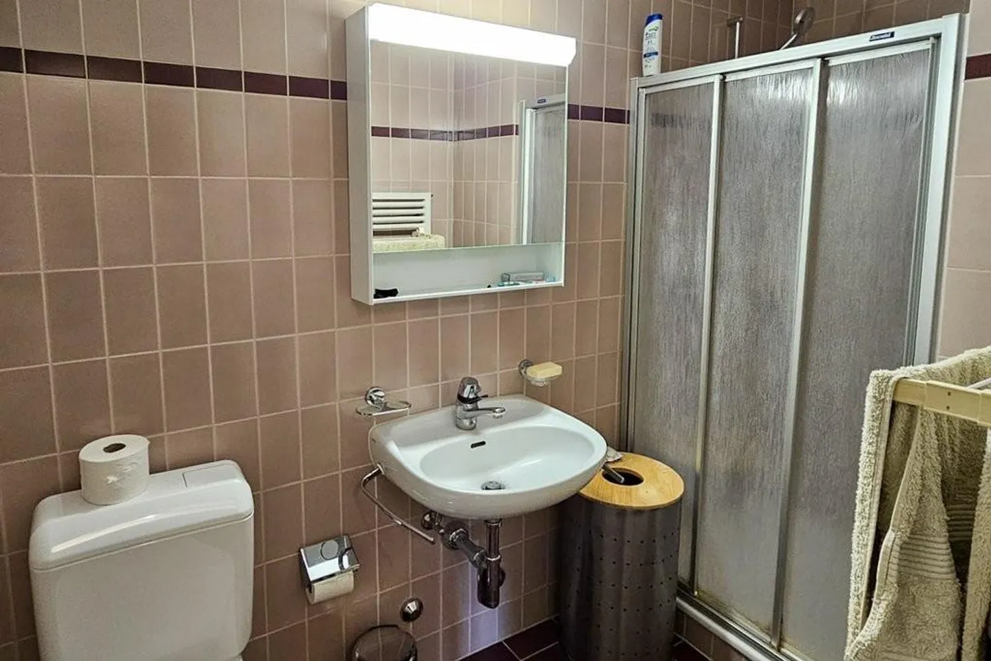 Appartement familial spacieux sur deux étages ! - Photo 5 sur 9