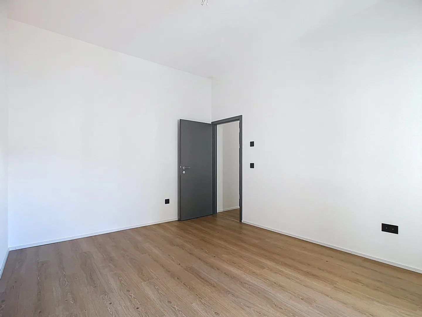 Wohnung mit Rahmen 2,5 Zimmer mit Balkon - Foto 7 von 11