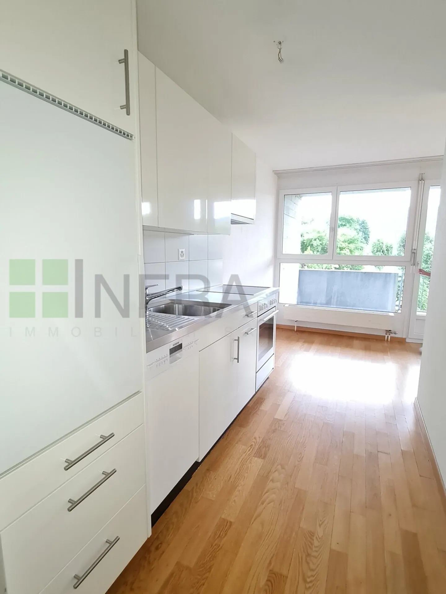 Bright 3-room apartment - 61 m2 with balcony - Photo 1 of 12