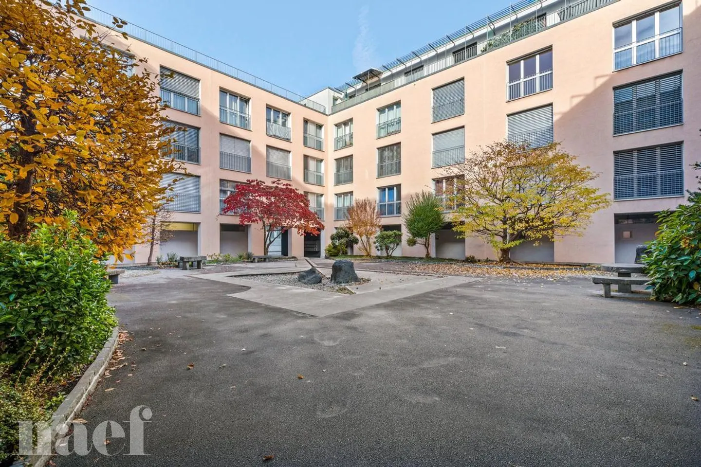 Zwei Minuten vom Bahnhof und der Innenstadt entfernt. - Foto 1 von 10