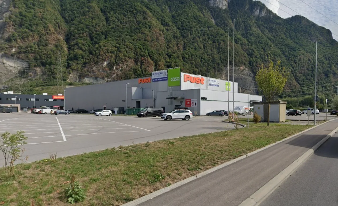 Bella superficie nel cuore del quartiere degli affari di Villeneuve - Foto 1 di 1