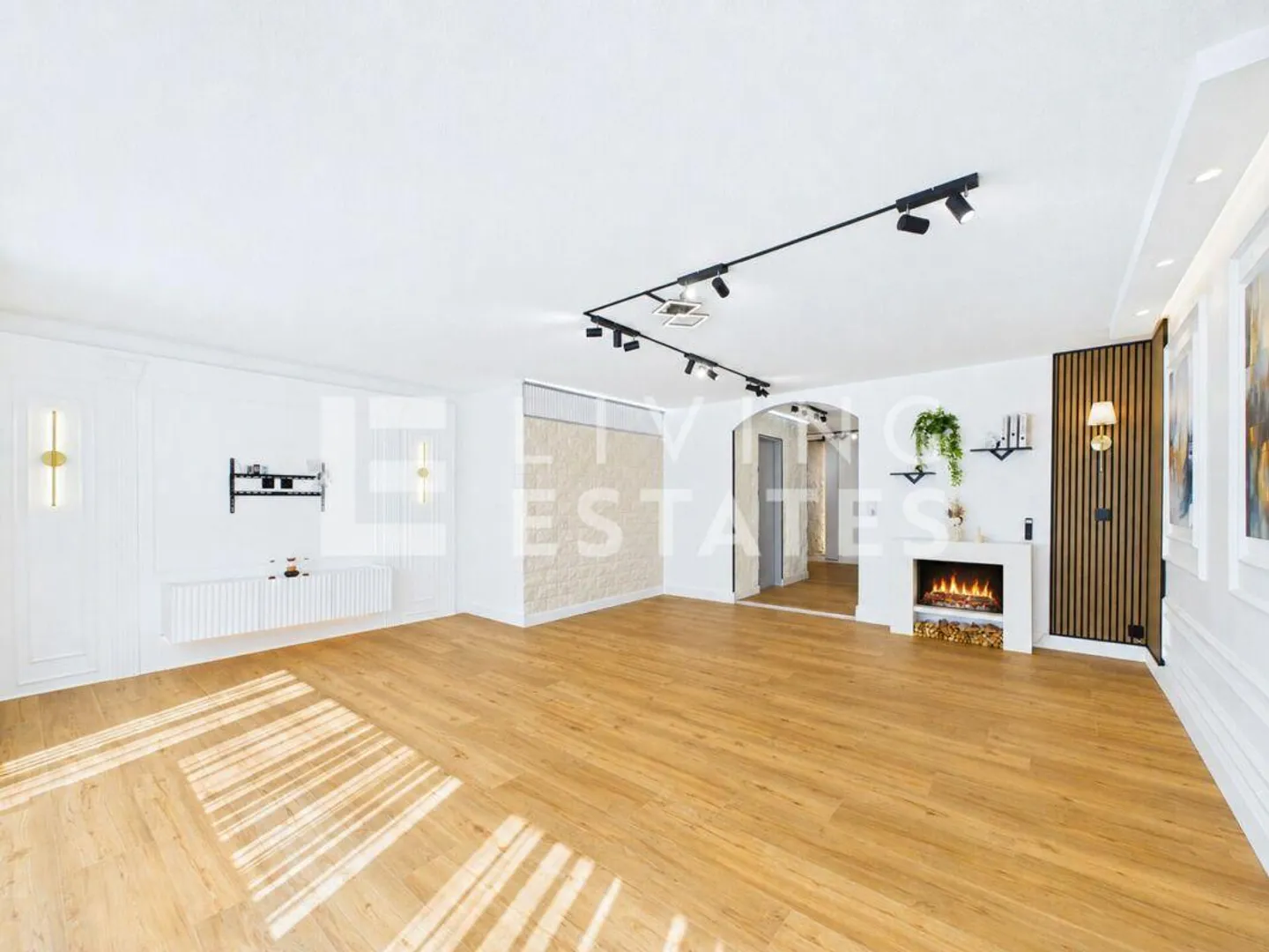 TERRACE HOUSE WITH PANORAMIC VIEW AND INDIVIDUAL LIGHT CONCEPT - Photo 4 of 27