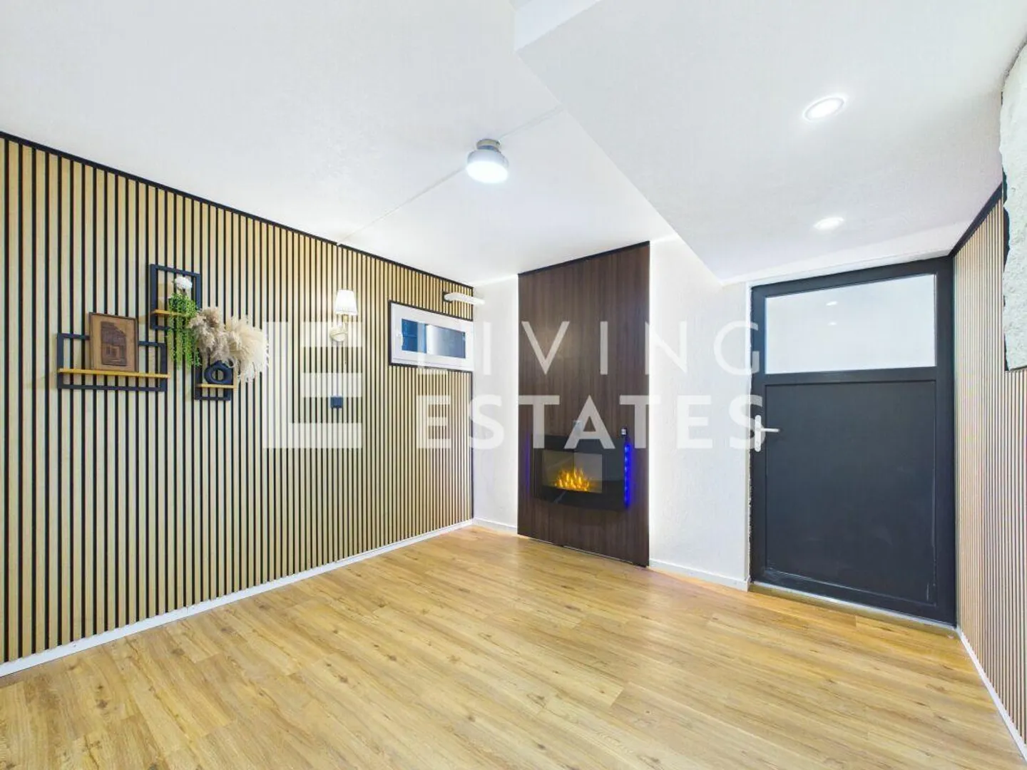 TERRACE HOUSE WITH PANORAMIC VIEW AND INDIVIDUAL LIGHT CONCEPT - Photo 22 of 27