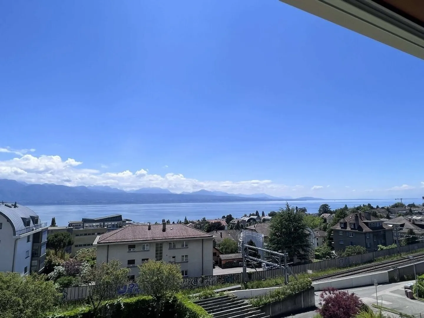 Appartamento Stupendo con Vista Lago - Foto 1 di 6