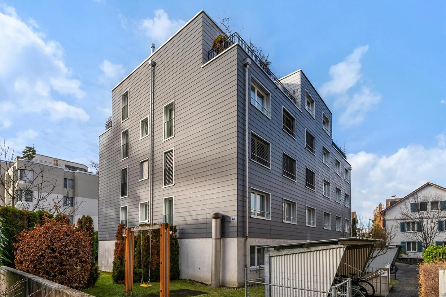 Appartement moderne de 4,5 pièces au centre-ville avec terrasse et jardin - Photo 13 sur 13