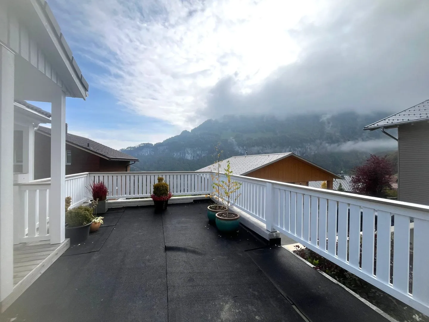 Swedish living in Switzerland with a distant view! - Photo 2 of 14